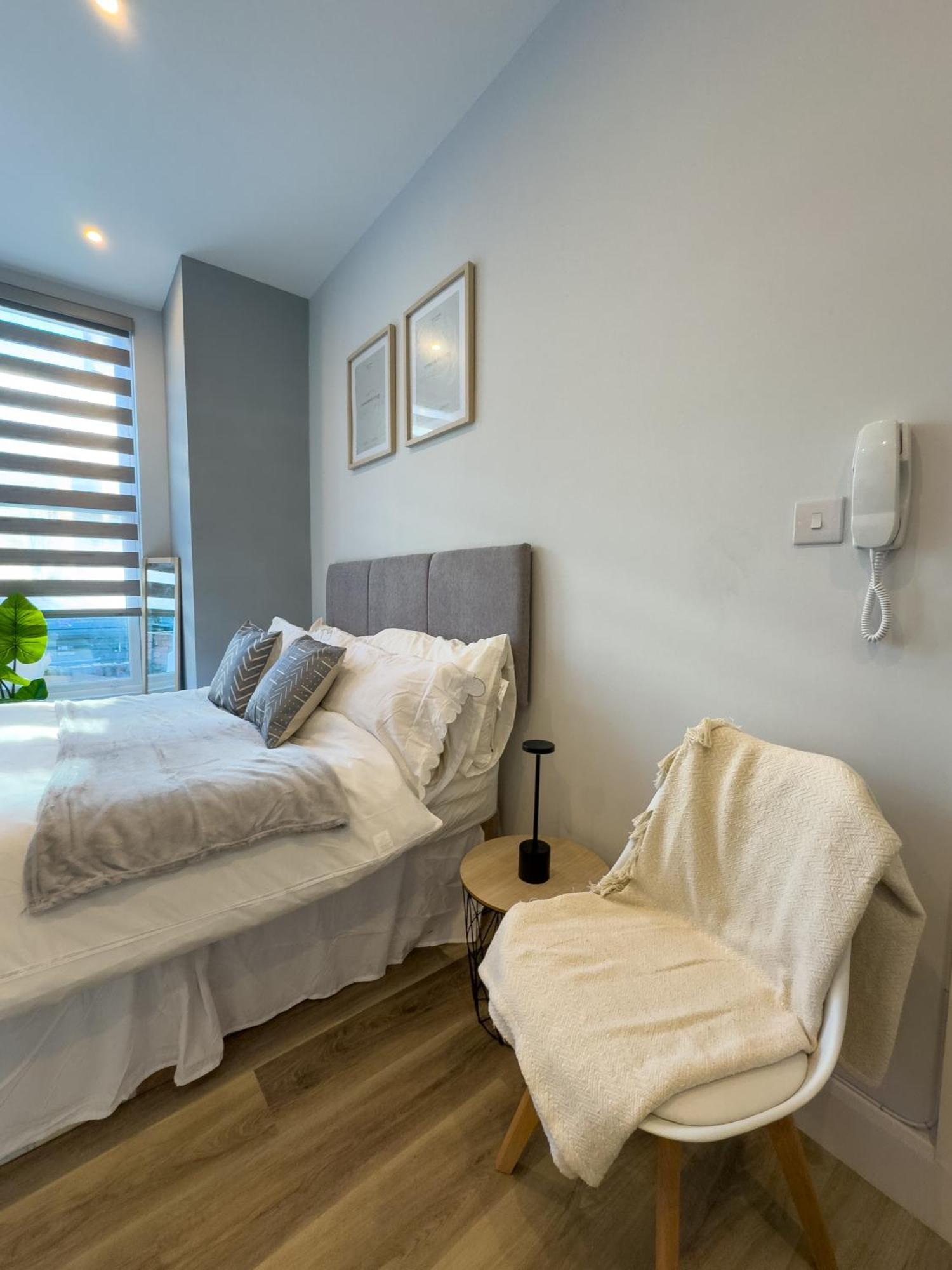 Appartamento Entire Flat 4 Min Walk To Finsbury Park *